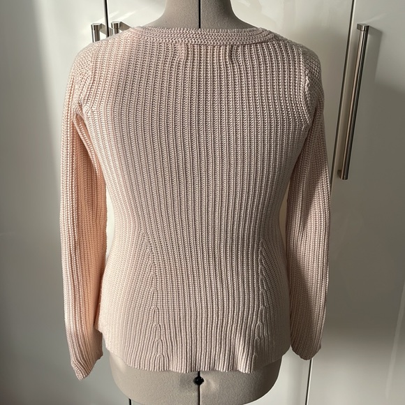Zara V-Neck Sweater in Light Pink Size-Medium NWOT - Picture 4 of 17